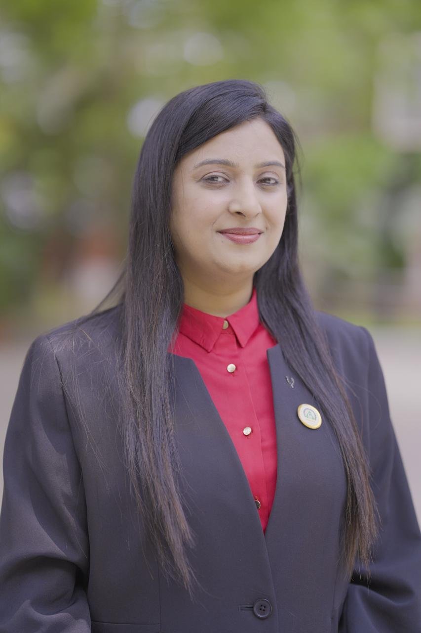 Dr Akansha Mehata